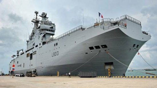 فرنسا تسلم مصر أول سفينة من نوع 