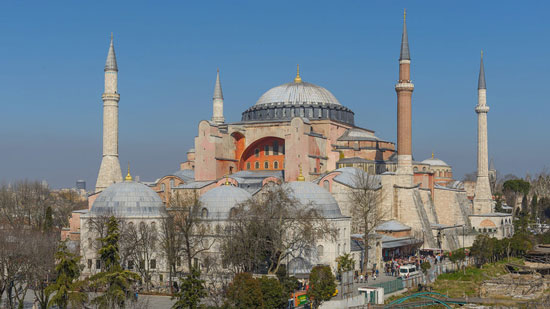 اليونان تنتقد بشدة قرار تركيا بتلاوة القرآن في متحف آيا صوفيا خلال رمضان