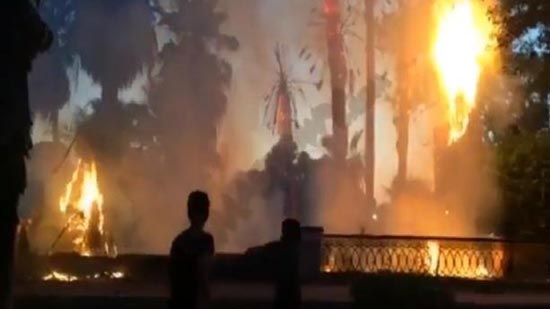  فيديو.. اللقطات الأولى لحريق هائل بكورنيش النيل