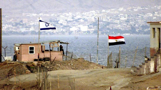 إسرائيل تنفي القيام بعمليات عسكرية في سيناء