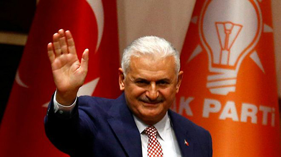 رئيس الوزراء التركي يتوعد ضباط الانقلاب بـ