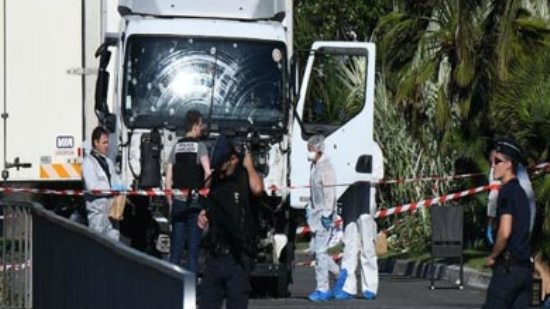 اعتقال 4 أشخاص رهن التحقيق في فرنسا على ارتباط باعتداء نيس