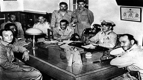 فى مثل هذا اليوم 23 يوليو 1952م..الضباط الأحرار في مصر يطيحون بالملك فاروق