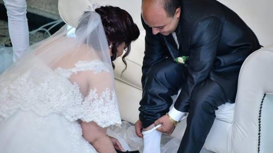 من زفة اللودر إلى غسيل رجل العريس.. أبرز تقاليع زواج المصريين 