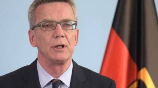 عاجل| وزير الداخلية الألماني يدعو إلى حظر جزئي للنقاب