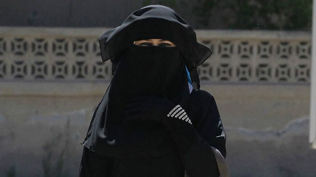 التايمز :الطلاق السريع حق لنساء تنظيم الدولة الإسلامية 