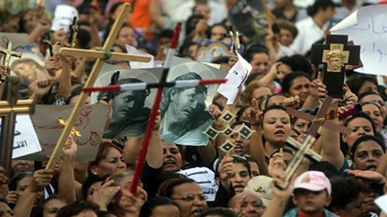 نيويورك تايمز:  أقباط مصر في مرحلة حرجة والبابا يحاول تهدئة الأوضاع