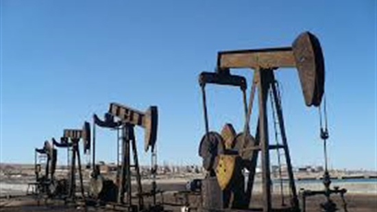 البترول تعلن عن 7 اكتشافات بمناطق الصحراء الغربية