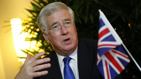 وزير الدفاع البريطاني: سعداء بمساعدة الجيش المصري للقضاء على الإرهاب