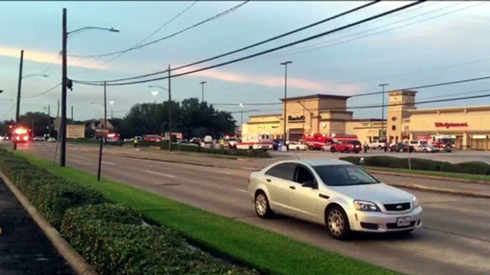 اصابة عدة اشخاص في اطلاق نار في مجمع تسوقي في هيوستن بولاية تكساس الامريكية