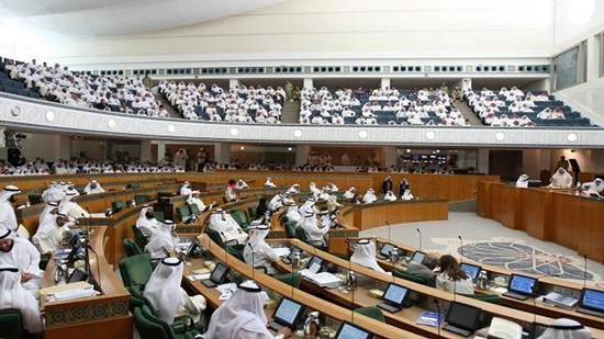  حل مجلس الأمة الكويتي واستقالة الحكومة
