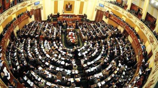 اللجنة التشريعية بالبرلمان توافق على قانون يلغي خانة الديانة بالبطاقة