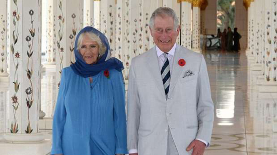 بالصور| زوجة الأمير تشارلز ترتدي الحجاب في الإمارات