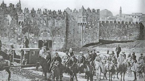 فى مثل هذا اليوم..القوات البريطانية تحتل مدينة القدس بعد انسحاب الجيش العثماني منها