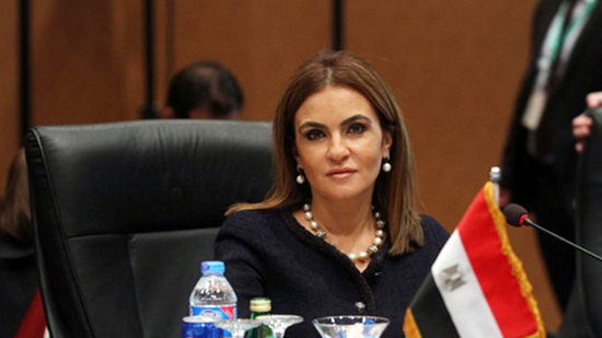 وزيرة التعاون الدولى: مصر تخوض حرباً لتحسين معيشة مواطنيها