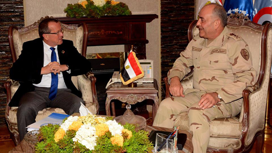 رئيس الأركان يلتقي المبعوث الدولى لدى ليبيا مارتن كوبلر