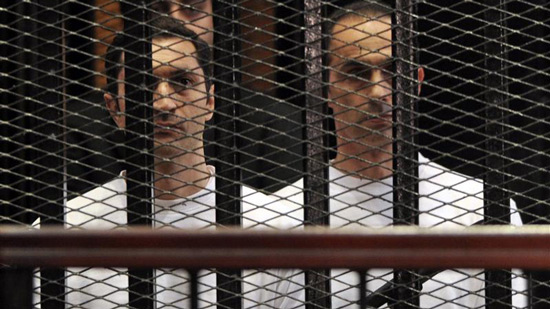 تأجيل محاكمة علاء وجمال مبارك ل 15 ابريل 