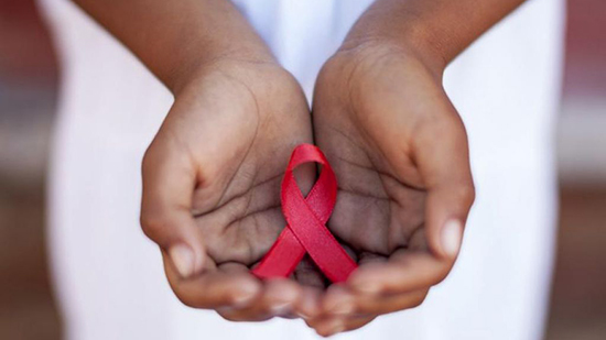 متخصص في علاج الايدز: بالعلاج مريض الايدز يستطيع أن يعيش أكثر من 50 سنة 