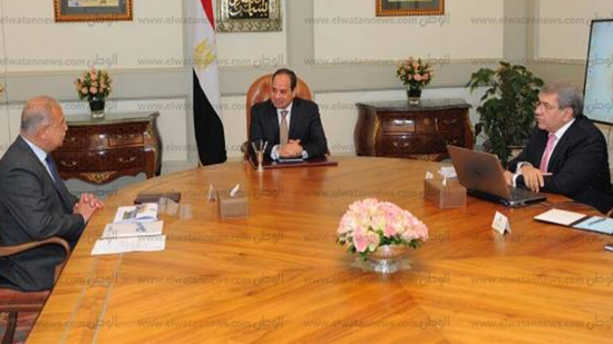 السيسي يلتقي رئيس الوزراء ووزير المالية
