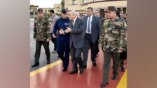 بالصور.. وزير الدفاع يزور المجر لإجراء مباحثات عسكرية