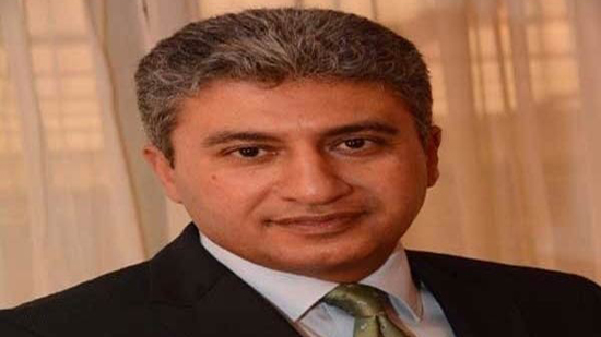 صفوت مسلم رئيس الشركة القابضة لمصر للطيران
