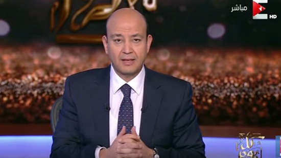 بالفيديو.. عمرو أديب: المصريون يتابعون سعر الدولار أكثر من الحرب في سيناء