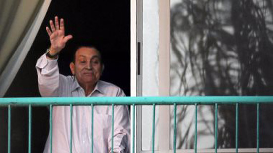 صحيفة لبنانية: مبارك يطلب السفر إلى السعودية
