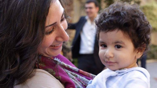 صحفية تكشف إهمال حضانة ابنها الدولية وإصابته بالتوحد 