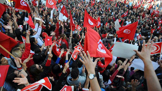  عزمي بشارة يقارن بين الثورة التونسية والمصرية: 