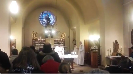 بالفيديو.. صلوات خاصة من أجل السلام في العالم في احتفالات الكنائس بأوربا 