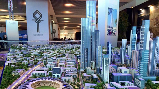 السيسي يتفقد عددا من المشروعات في العاصمة الإدارية الجديدة