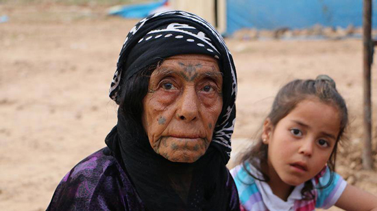 مسنة سورية: وطني كان وسيظل شاهدًا على كل ذكرياتي وأتمنى العودة إليه قبل مماتي