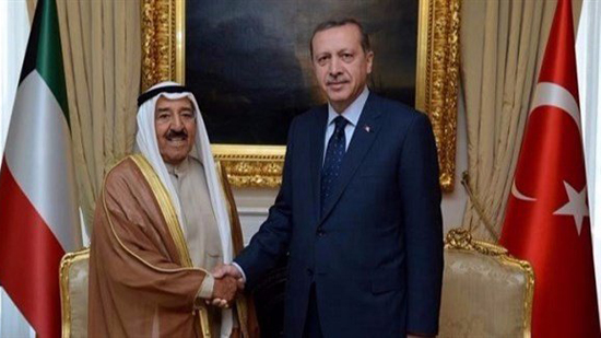 صورة أرشيفية للقاء سابق بين الرئيس التركي وأمير الكويت