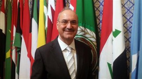 السفير العراقي في القاهرة حبيب الصدر