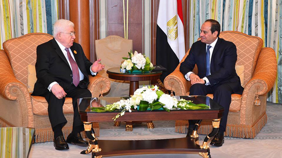  بالصور.. السيسي يلتقي الرئيس العراقي بمقر إقامته بالرياض