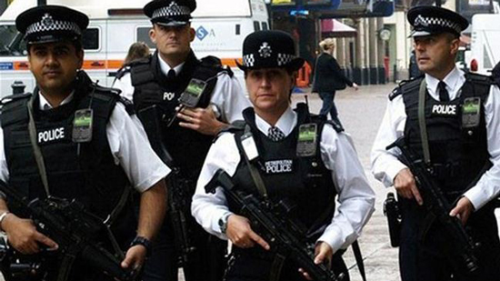  الشرطة البريطانية تحدد هوية اثنين من منفذي حادث جسر لندن
