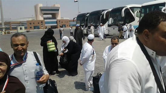 السعودية ترحل 65 حاجًا مصريًا.. تعرف على السبب