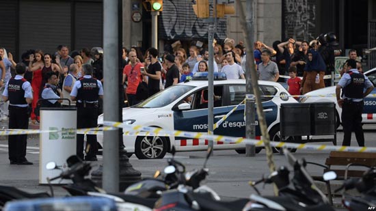 حادث دهس جديد في برشلونة يستهدف رجال شرطة