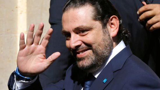 بالفيديو.. مخاوف وقلق في لبنان بعد استقالة رئيس الوزراء المفاجئة