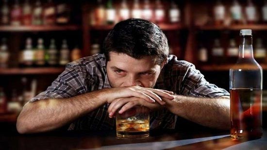 ما هو خطر الكحول على الخلايا العصبية؟