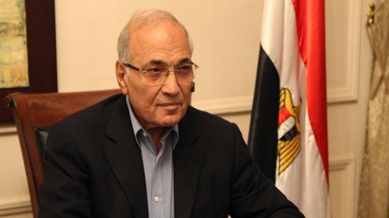 فقيه دستوري: هل يجرؤ إعلامي مصري على استضافة أحمد شفيق؟