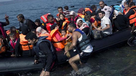 بينهم 76 مصريا.. شرطة إيطاليا تقبض على 623 مهاجرا غير شرعي قرب صقلية

