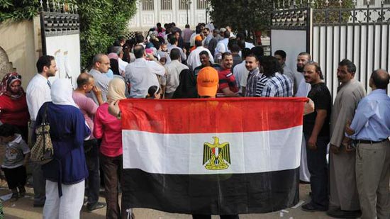  السفارة المصرية بالكويت تجهز حافلات لنقل أبناء الجالية للتصويت في الانتخابات 