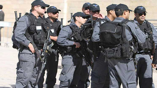 الشرطة الإسرائيلية توصي بتوجيه تهم فساد لنتنياهو