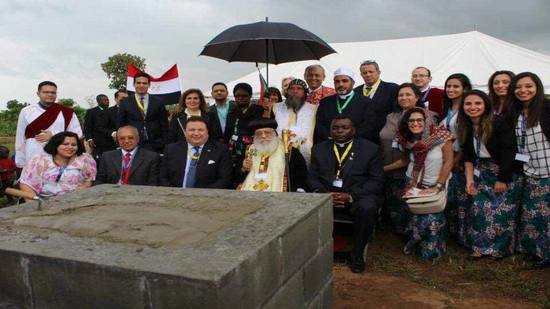 الأنبا أنطونيوس يضع حجر أساس أول كنيسة قبطية في دولة مالاوي