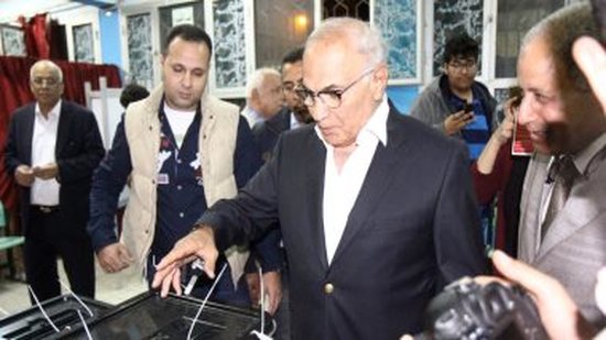أحمد شفيق يدلى بصوته فى الانتخابات الرئاسية