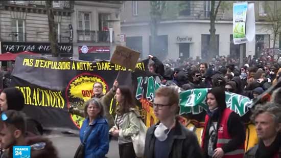 فيديو.. اشتباكات بين متظاهرين وقوات الأمن في فرنسا