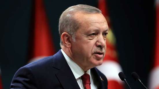 أردوغان يفضح الحلفاء الأمريكيين.. 5000 شاحنة سلاح دخلت سوريا