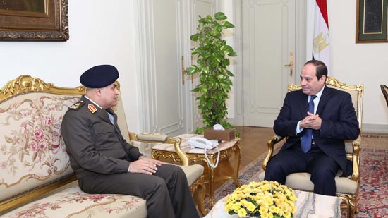  وزير الدفاع يهنئ الرئيس بمناسبة الذكرى السادسة والثلاثين لتحرير سيناء 