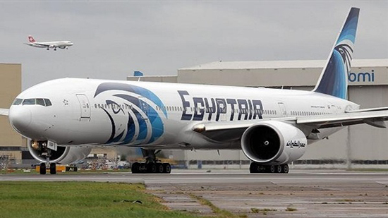 شركة مصر للطيران تكشف حقيقة إلغاء السفر في رحلاتها 